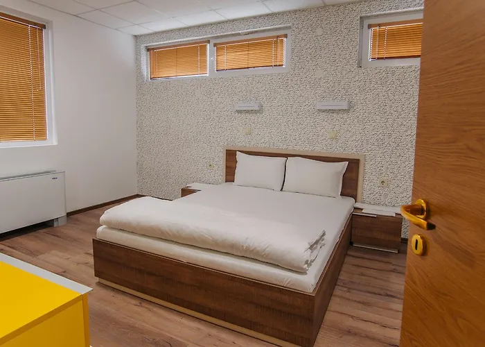 Pansion Storgozia Lejlighedshotel *